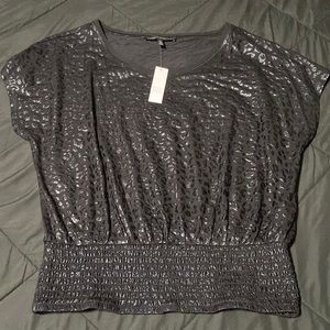 Black on black leopard top XL